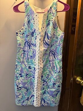 Lilly Pulitzer Sleeveless Aqua & Blue Printed Shift Dress with White Lace Trim